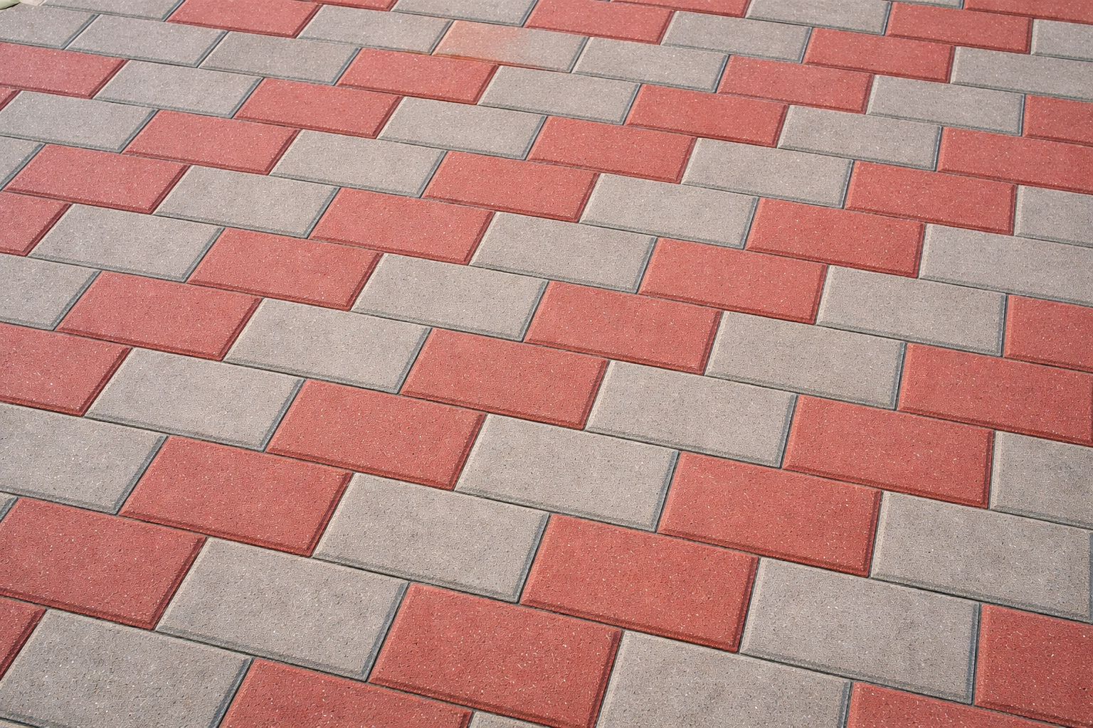 Кирпичик - тротуарная плитка в Слуцке